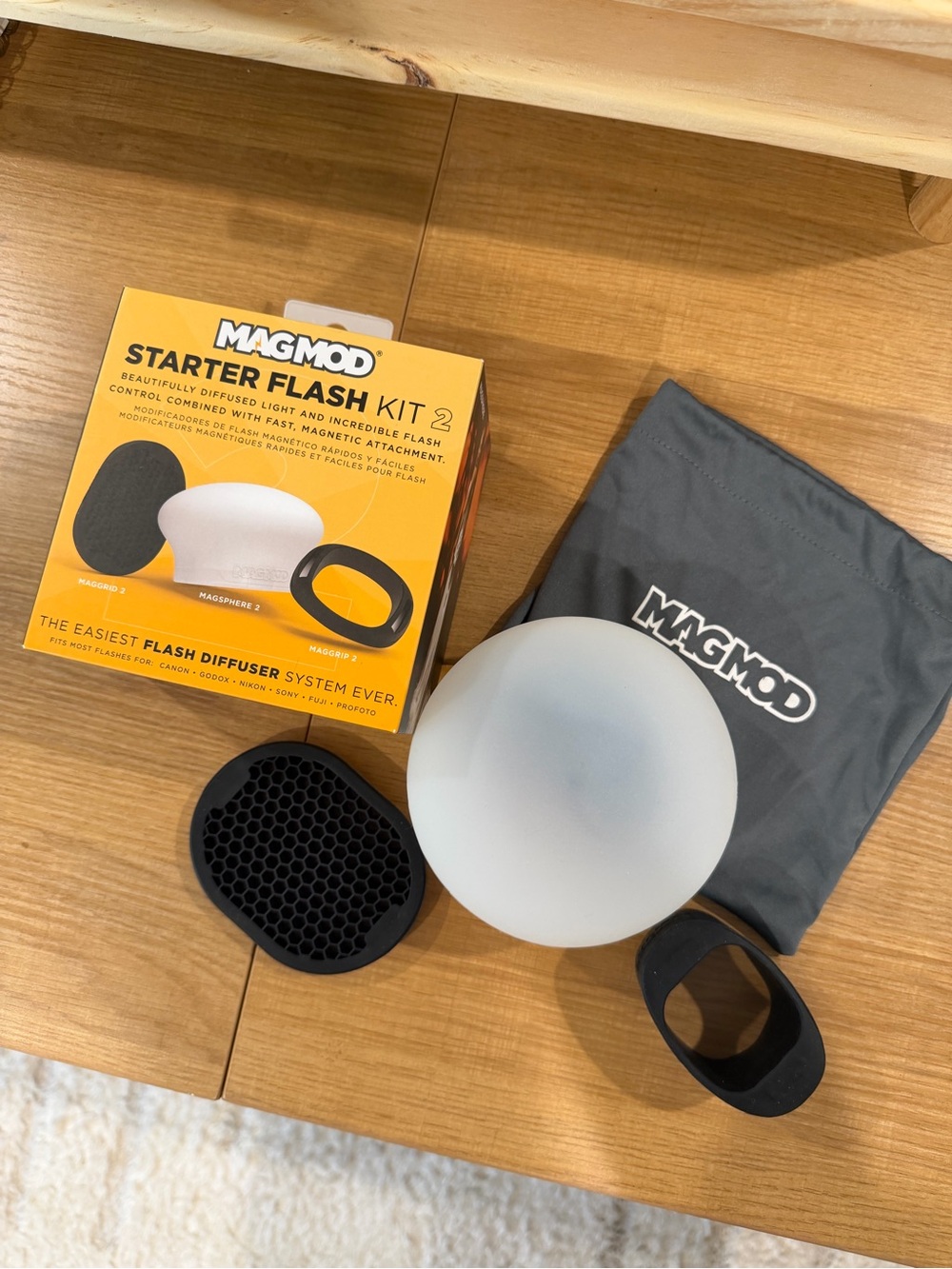 MagMod Starter Flash Kit 2 — White Diffuser with Black Accessories